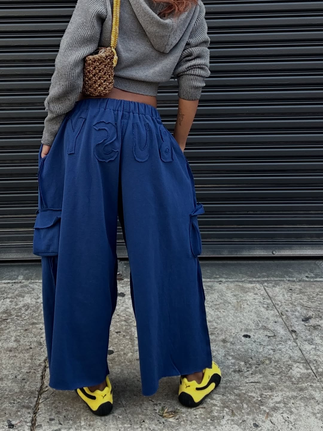 BUSY CUT SWEAT PANTS