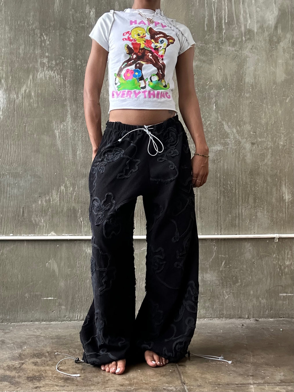 THE BLACK FLORDUROY PANTS