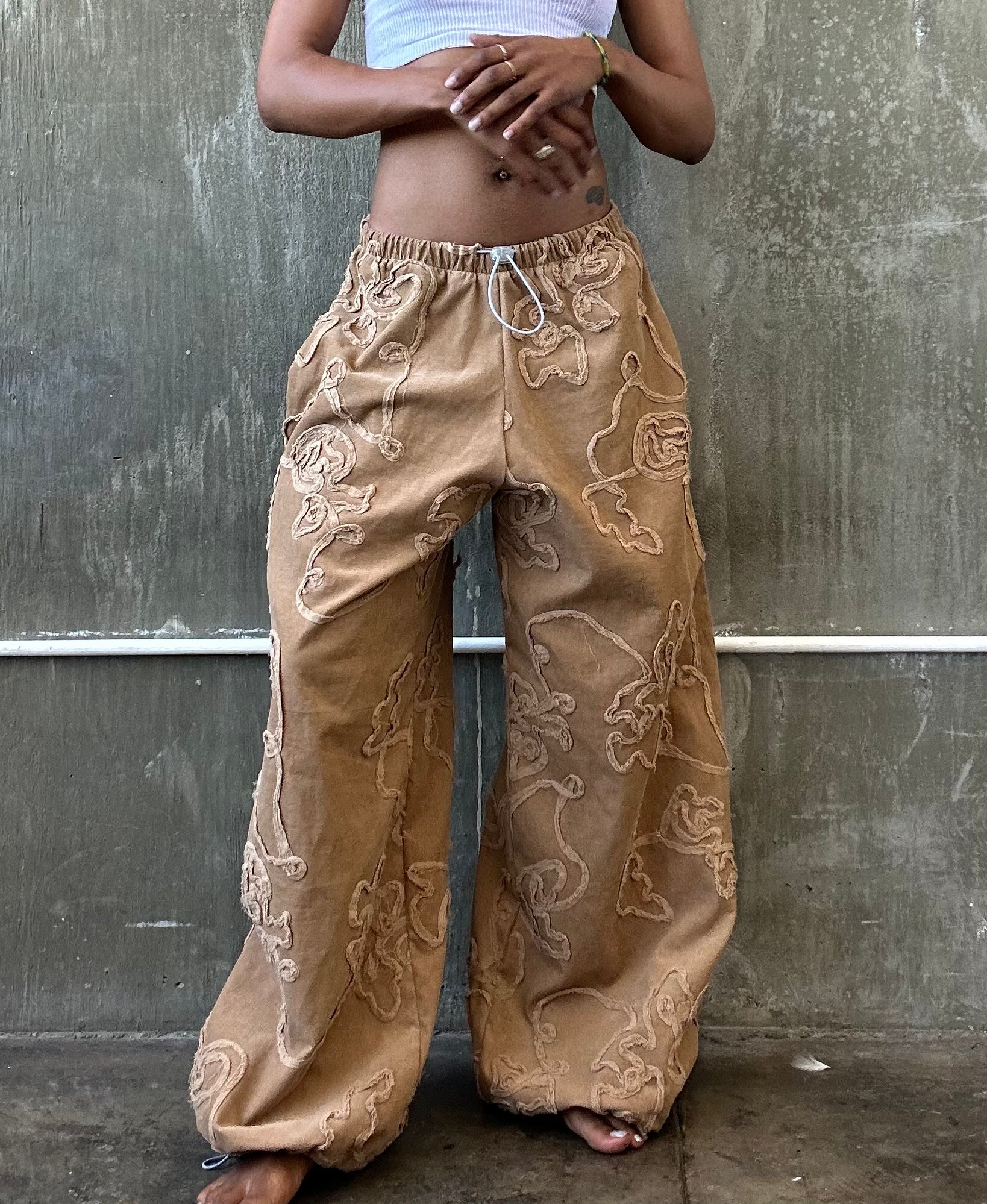 THE BROWN FLORDUROY PANTS